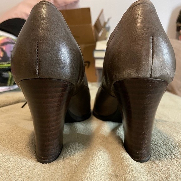 Born Brown Lace Up Heels Size 9 - Picture 4 of 6
